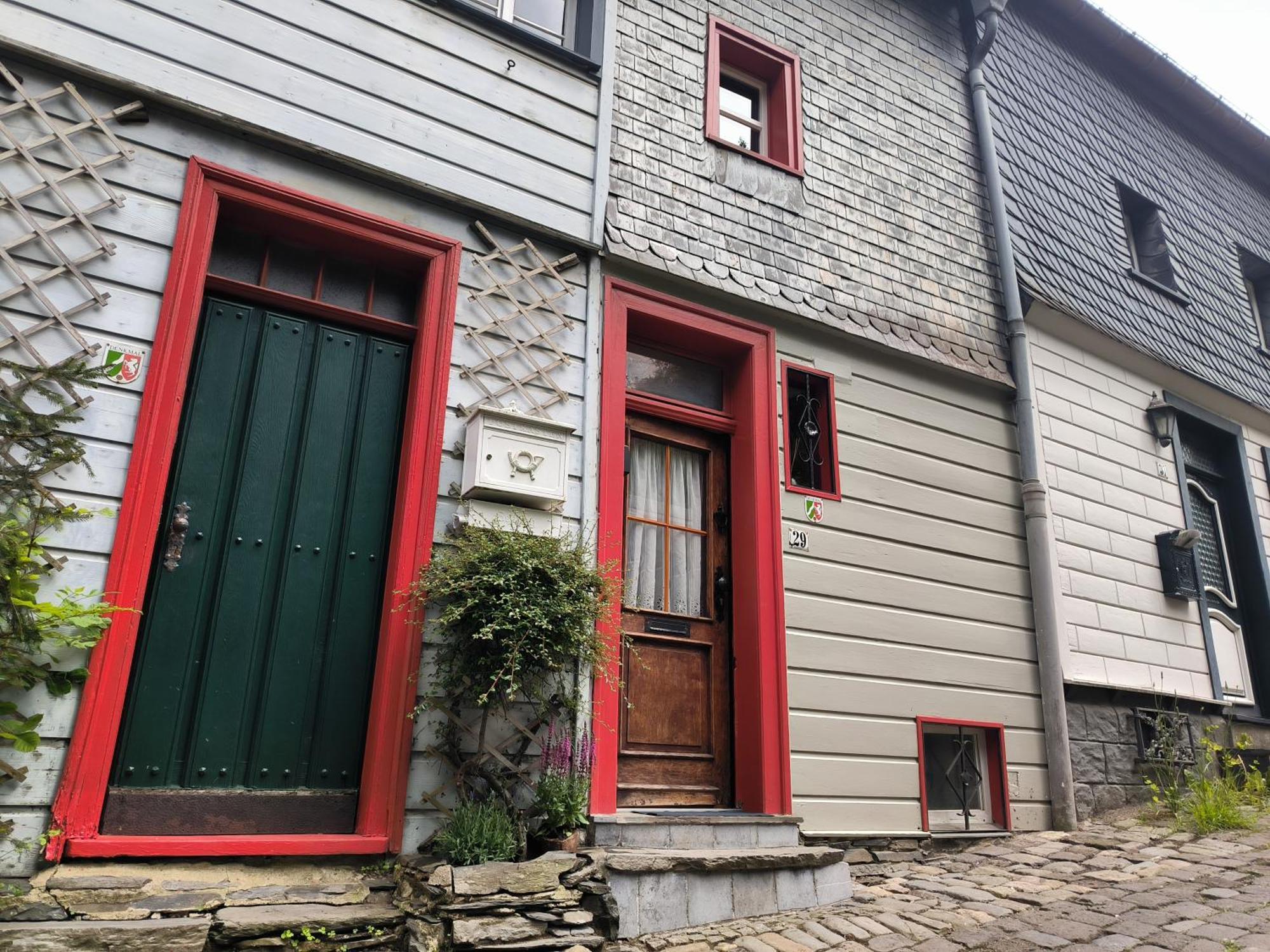 Petite Maison Am Muehlenberg Monschau Exteriör bild